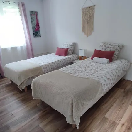 بيت للعطل Le Petit Paradis